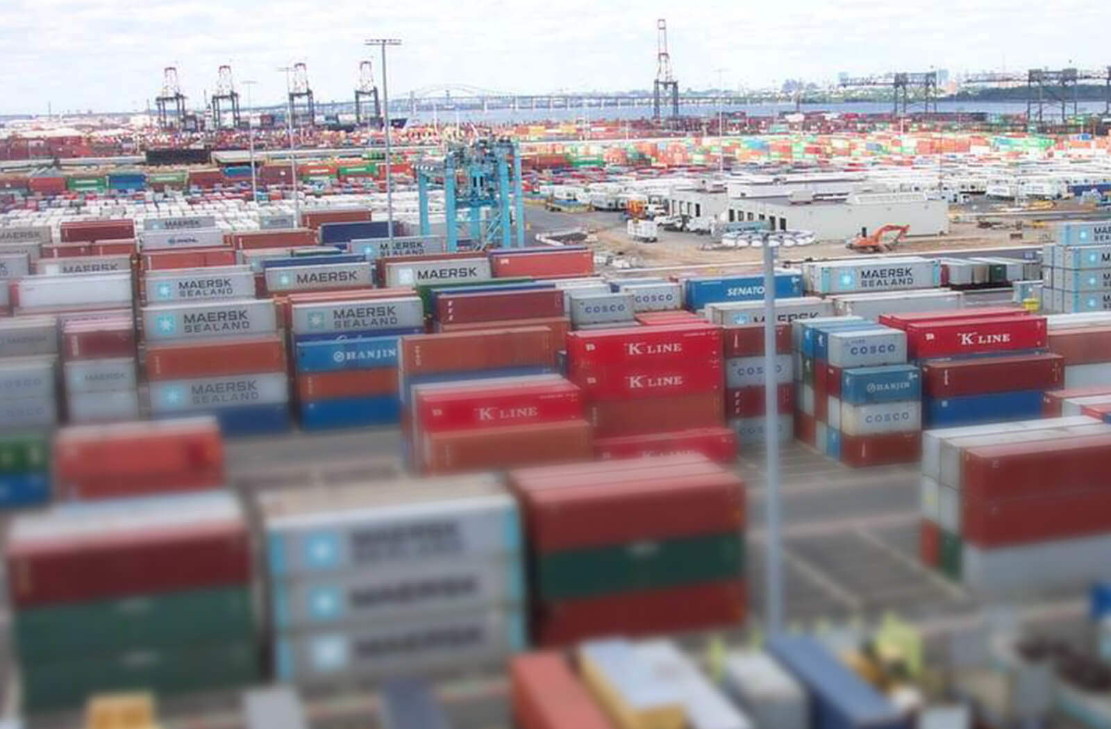 Servicios de agencia aduanal